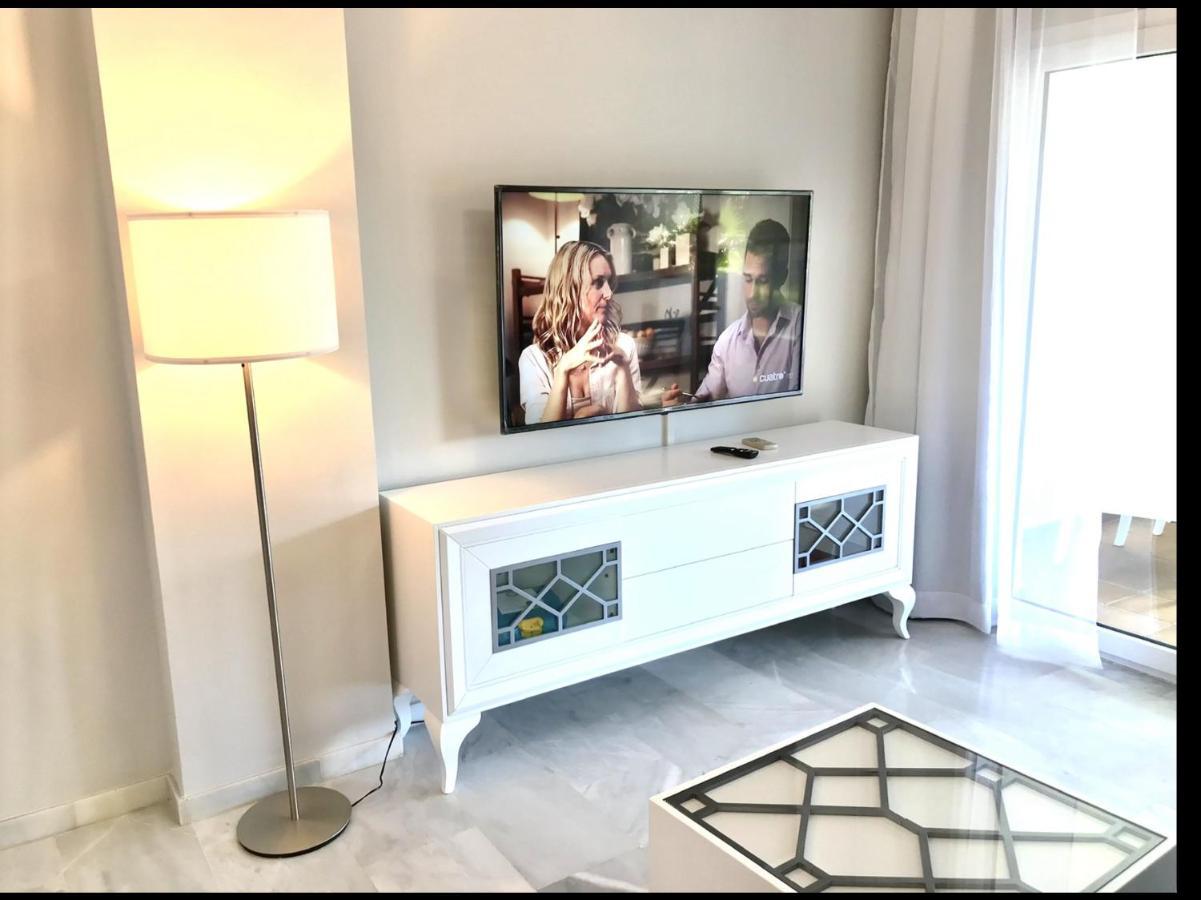 Mi Capricho 3-5 Beachfront- Apartment With Sea Views In Costa Del Sol Sitio de Calahonda Luaran gambar